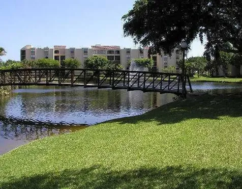 825 Egret Circle Delray Beach FL 33444