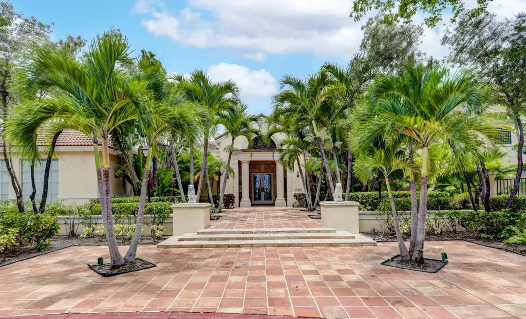 1739 Village Boulevard West Palm Beach FL 33409