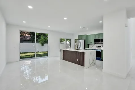 6991 Marion Avenue Margate FL 33063