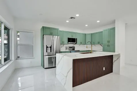 6991 Marion Avenue Margate FL 33063