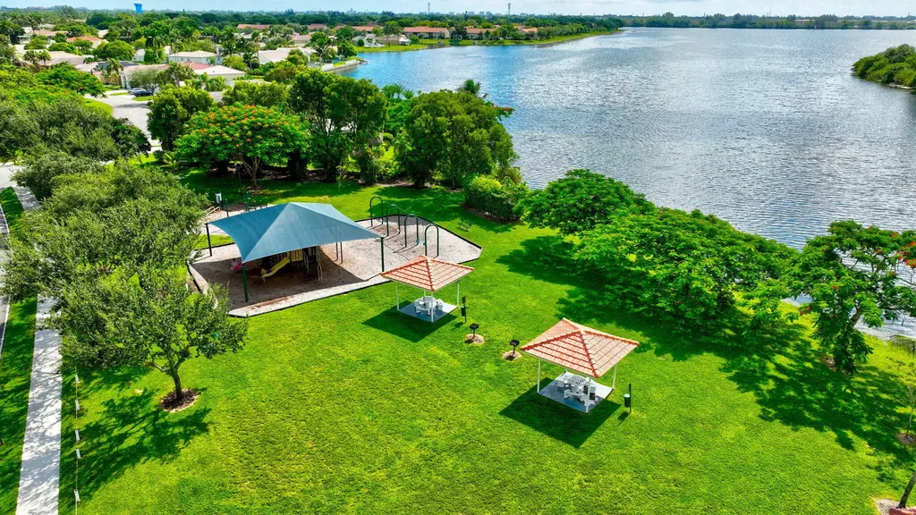 1263 SW 48th Terrace Deerfield Beach FL 33442