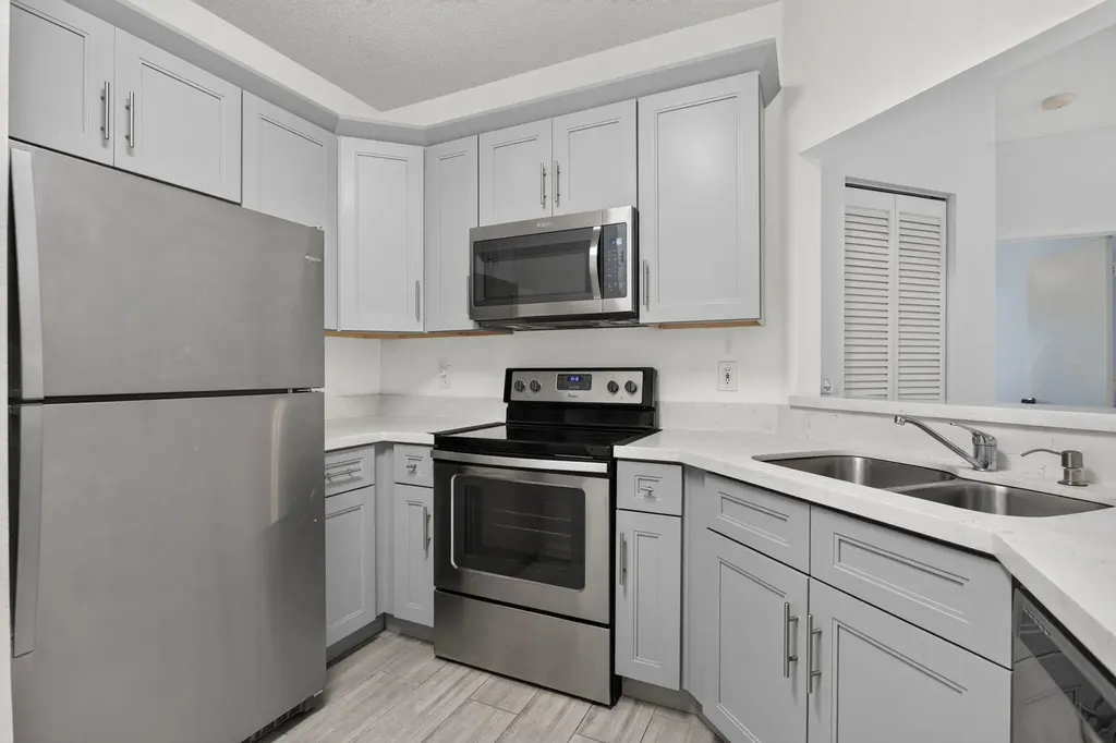 1263 SW 48th Terrace Deerfield Beach FL 33442