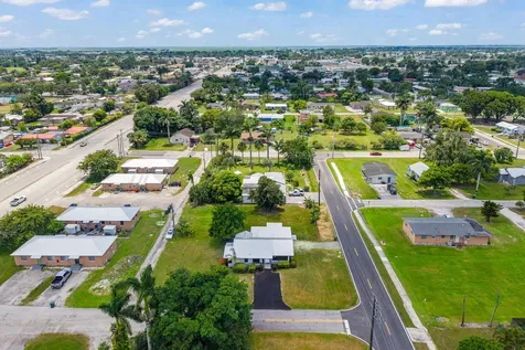 24 NW Avenue I Belle Glade FL 33430