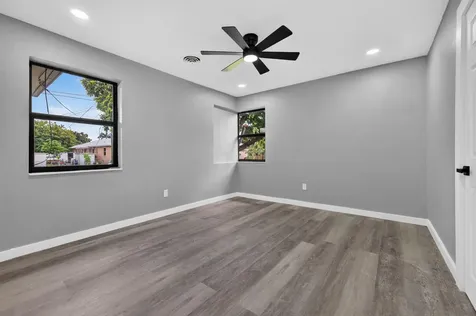 24 NW Avenue I Belle Glade FL 33430