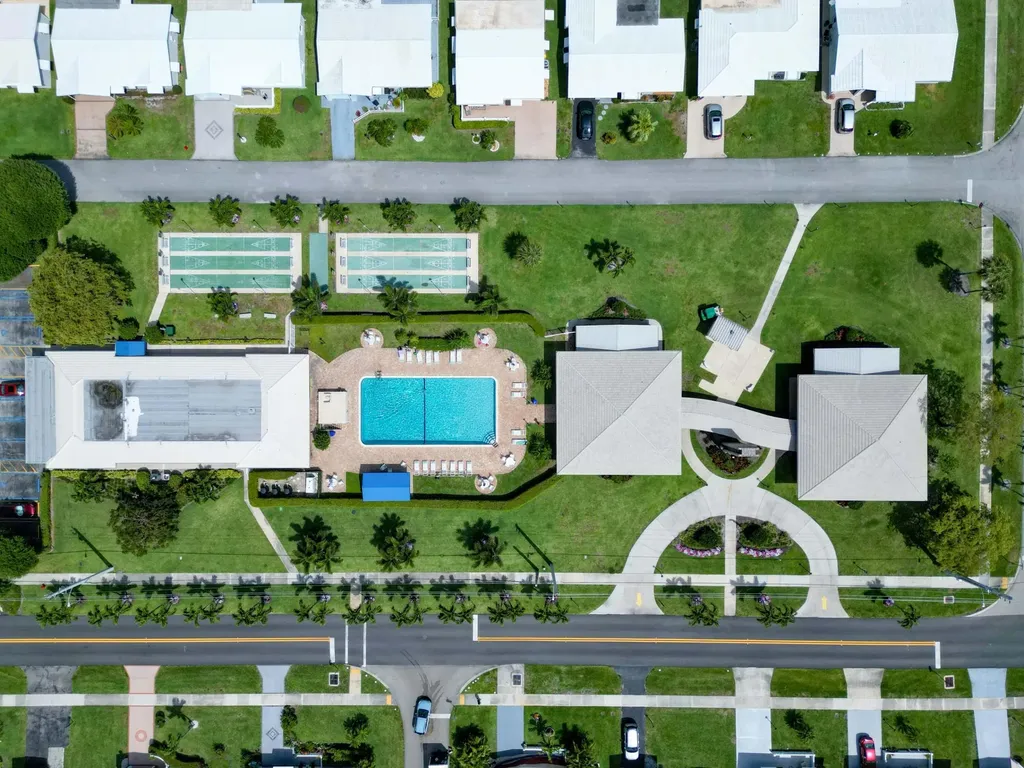 1012 SW 17th Street Boynton Beach FL 33426