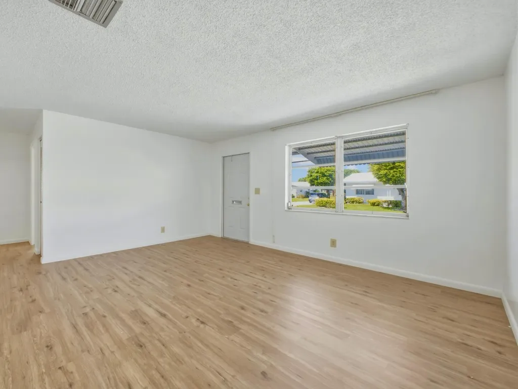 1012 SW 17th Street Boynton Beach FL 33426