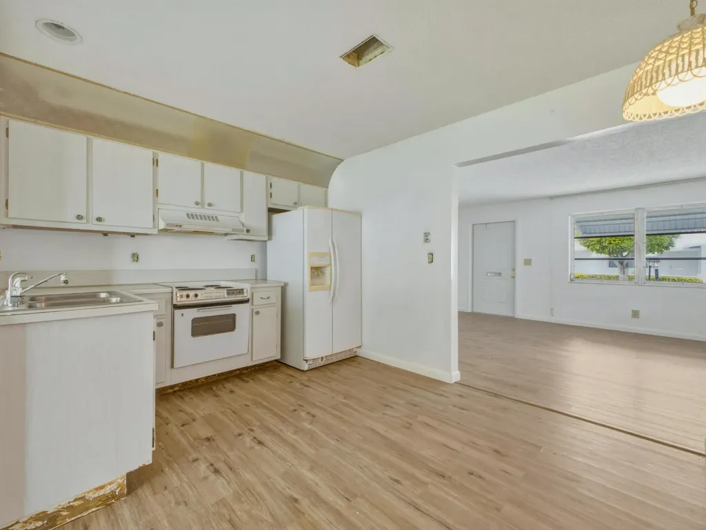 1012 SW 17th Street Boynton Beach FL 33426
