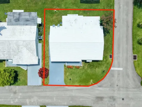 1012 SW 17th Street Boynton Beach FL 33426