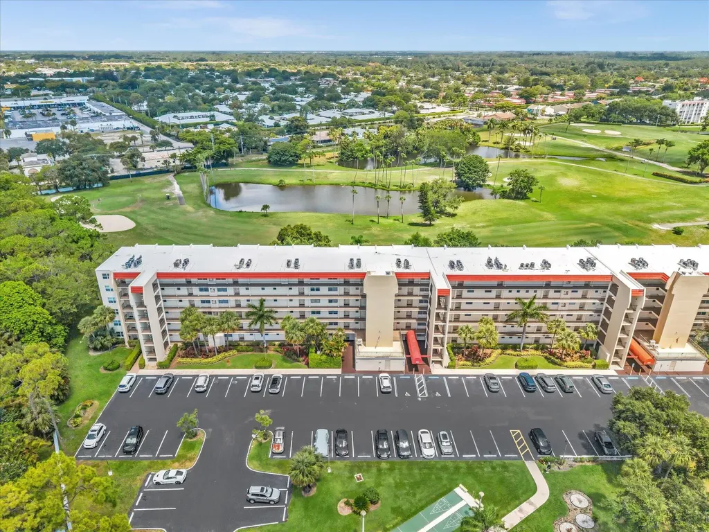 3959 Via Poinciana Lake Worth FL 33467