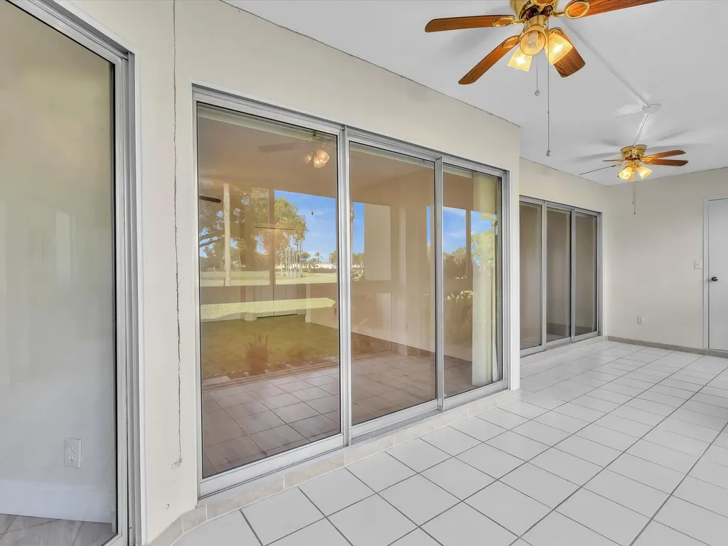 3959 Via Poinciana Lake Worth FL 33467