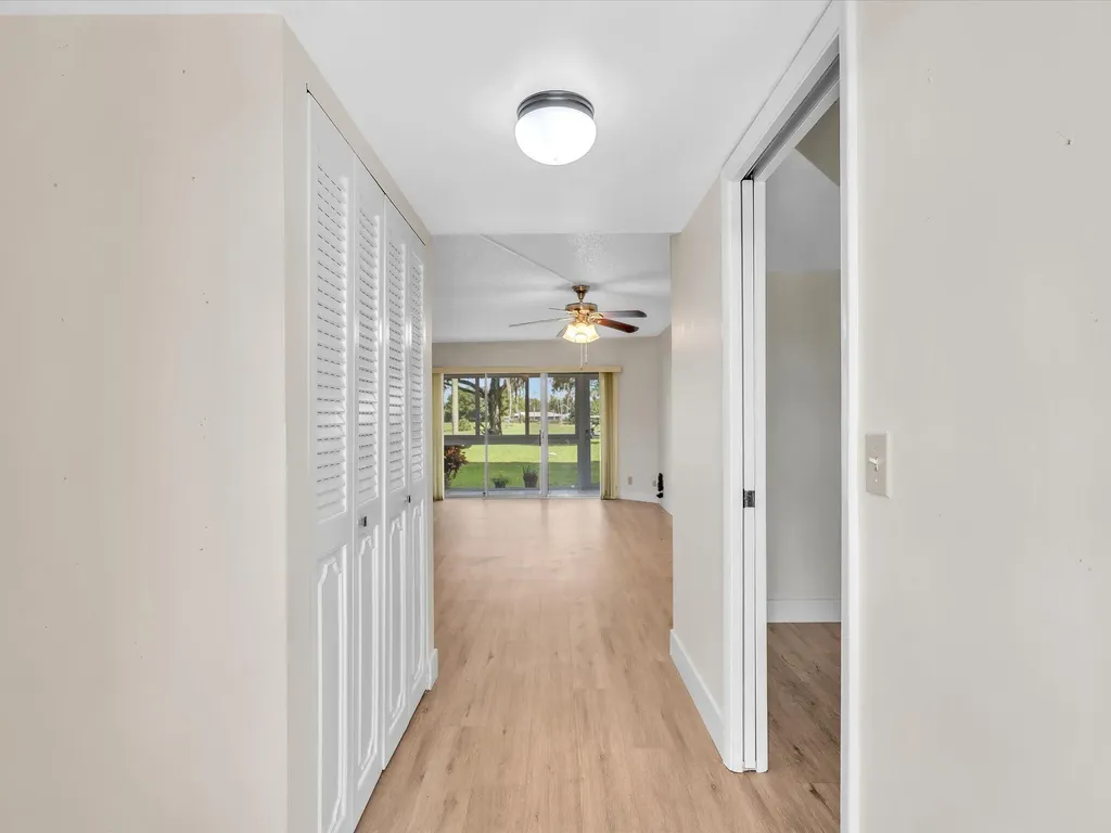 3959 Via Poinciana Lake Worth FL 33467