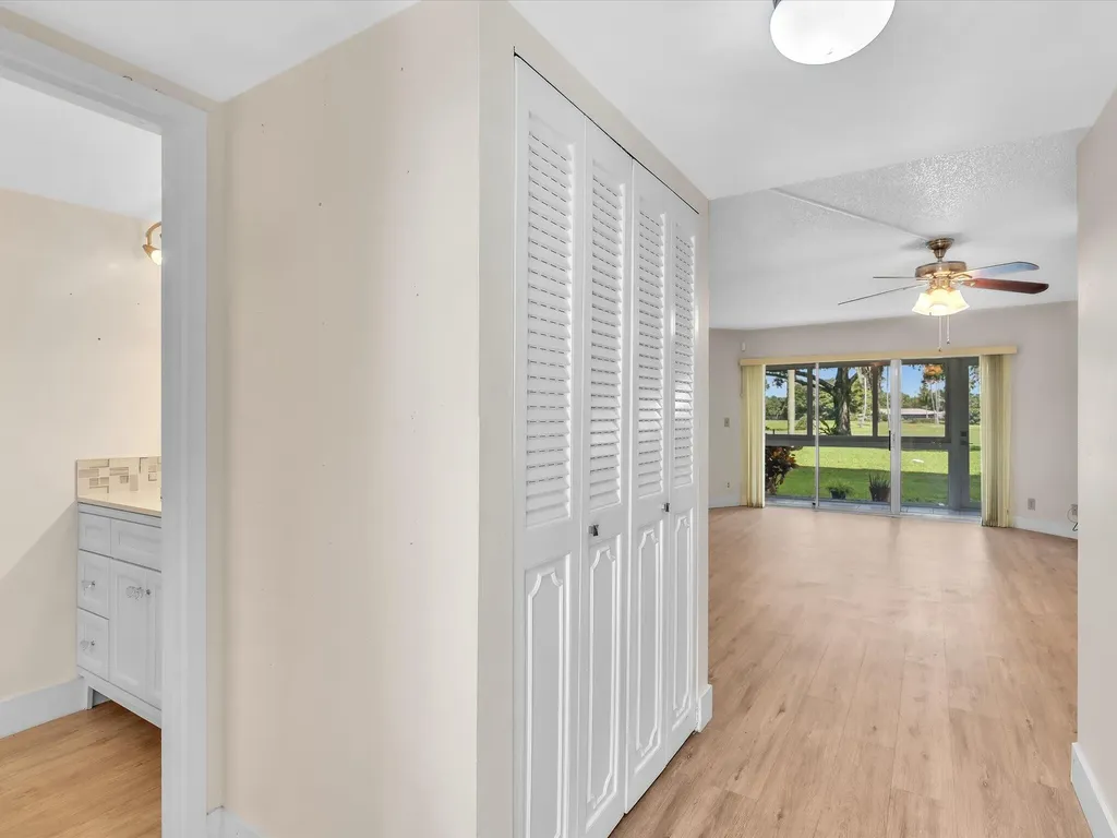 3959 Via Poinciana Lake Worth FL 33467