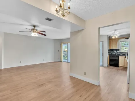 3959 Via Poinciana Lake Worth FL 33467