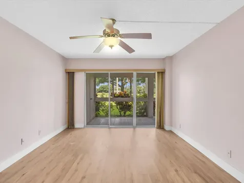 3959 Via Poinciana Lake Worth FL 33467