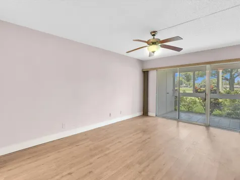 3959 Via Poinciana Lake Worth FL 33467