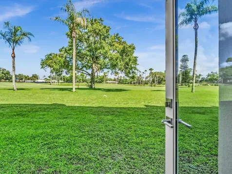 3959 Via Poinciana Lake Worth FL 33467