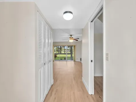 3959 Via Poinciana Lake Worth FL 33467