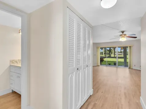 3959 Via Poinciana Lake Worth FL 33467