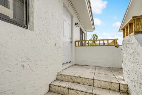 652 Hernando Street Fort Pierce FL 34949