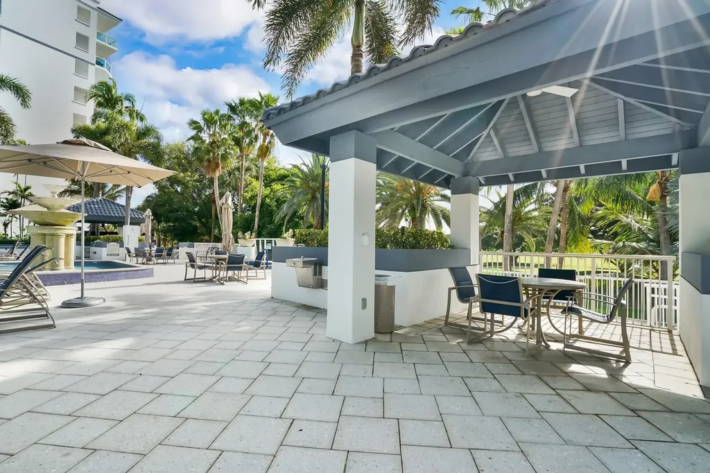500 SE Mizner Boulevard Boca Raton FL 33432