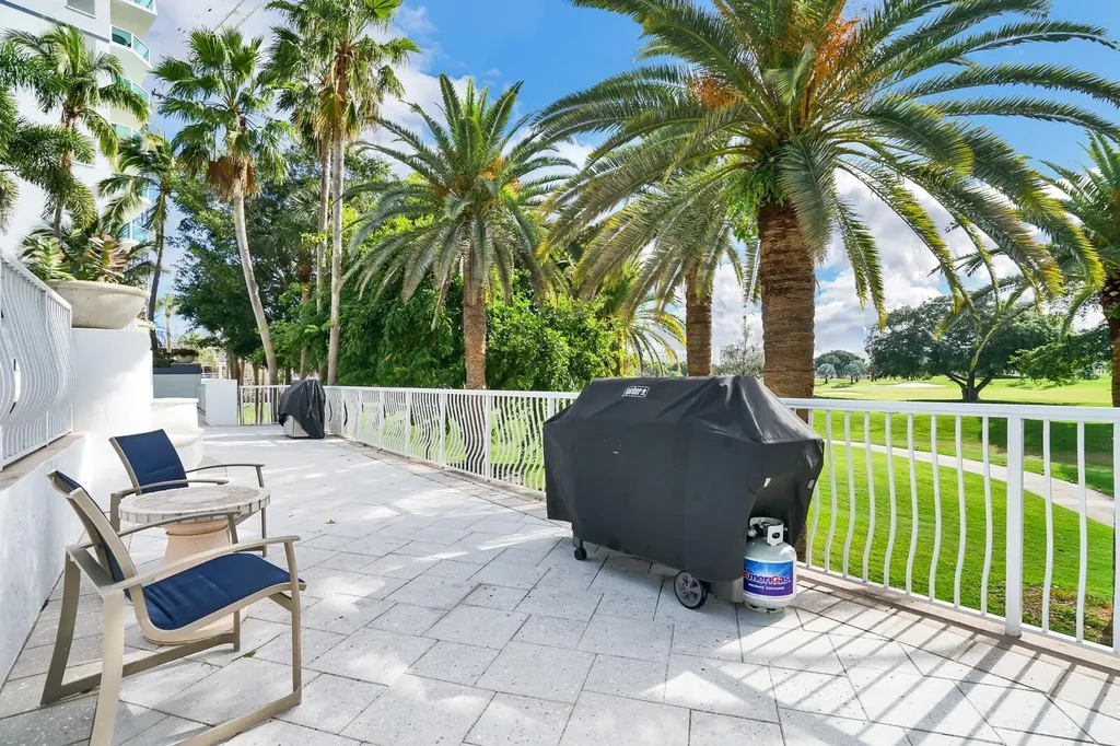500 SE Mizner Boulevard Boca Raton FL 33432