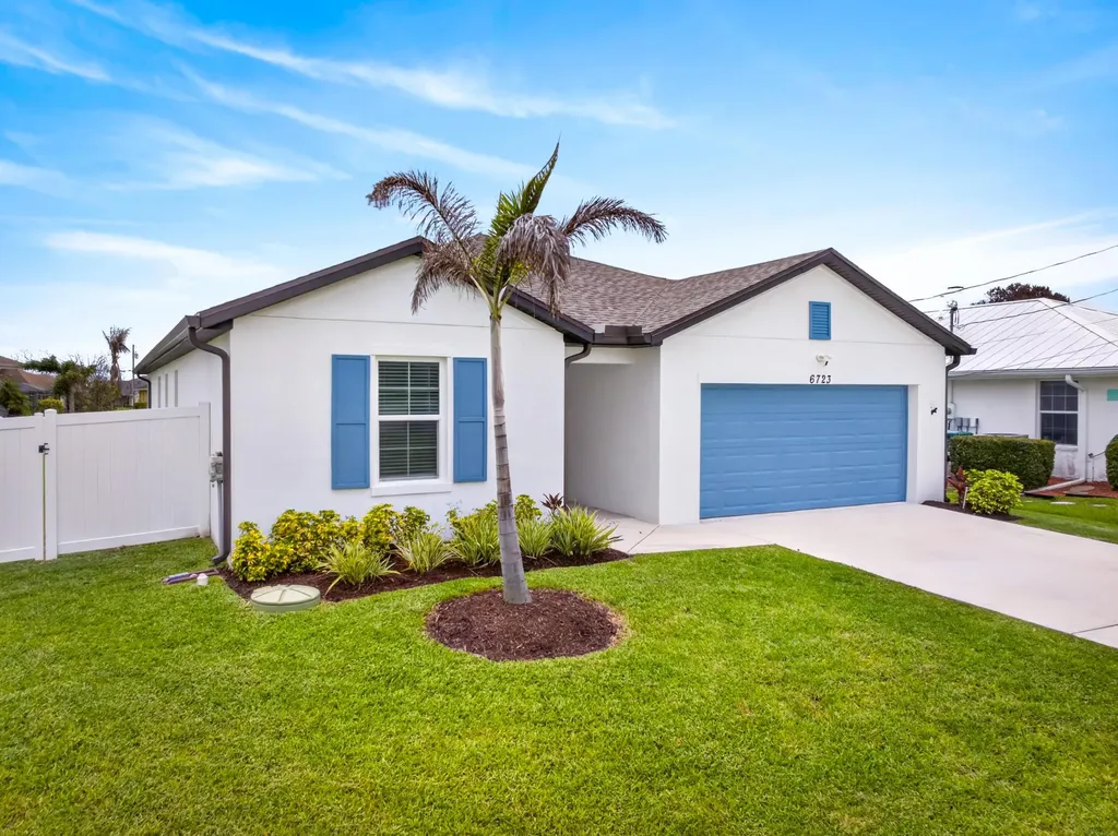 6723 NW Dorothy Street Port St Lucie FL 34983