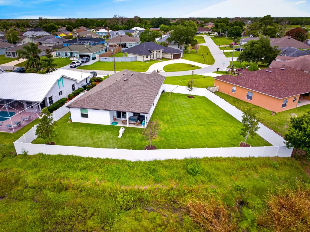 6723 NW Dorothy Street Port St Lucie FL 34983