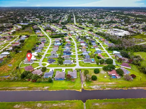 6723 NW Dorothy Street Port St Lucie FL 34983