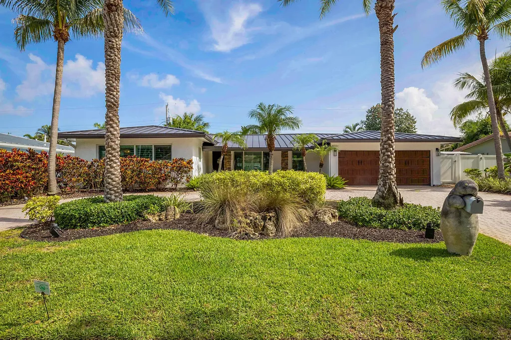 2620 NE 53rd Street Lighthouse Point FL 33064