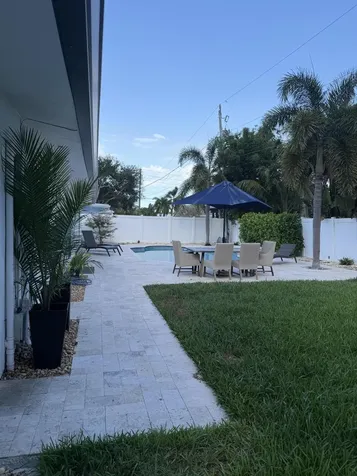 2620 NE 53rd Street NE Lighthouse Point FL 33064