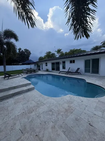2620 NE 53rd Street NE Lighthouse Point FL 33064