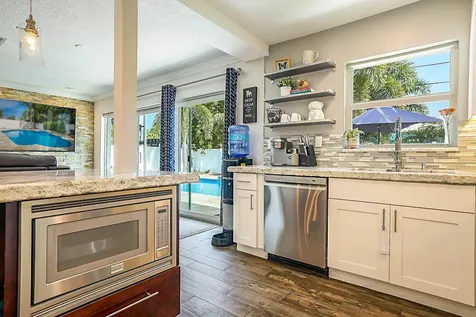 2620 NE 53rd Street Lighthouse Point FL 33064