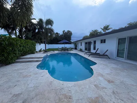 2620 NE 53rd Street Lighthouse Point FL 33064