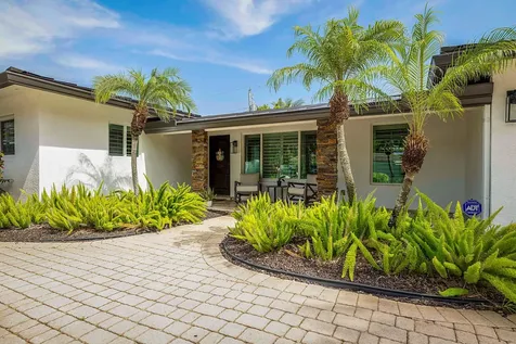 2620 NE 53rd Street Lighthouse Point FL 33064