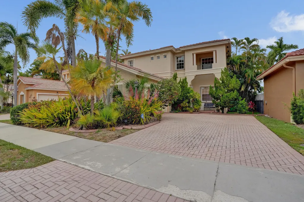 5897 NW 120th Terrace Coral Springs FL 33076