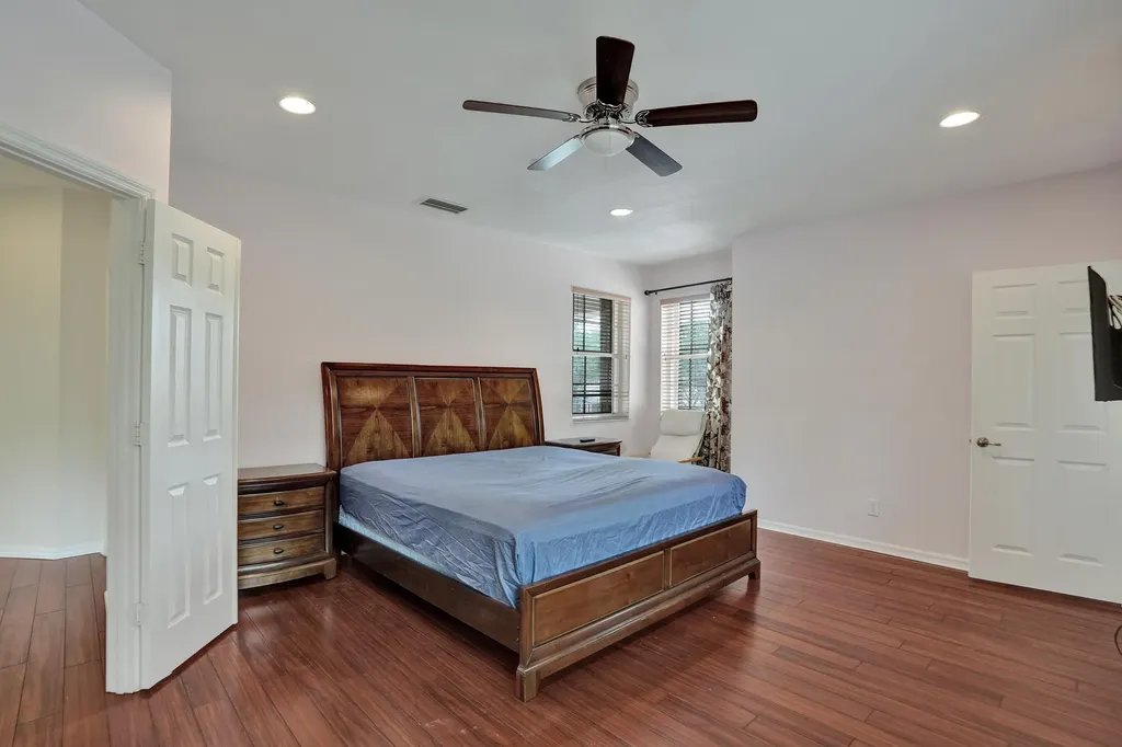 5897 NW 120th Terrace Coral Springs FL 33076