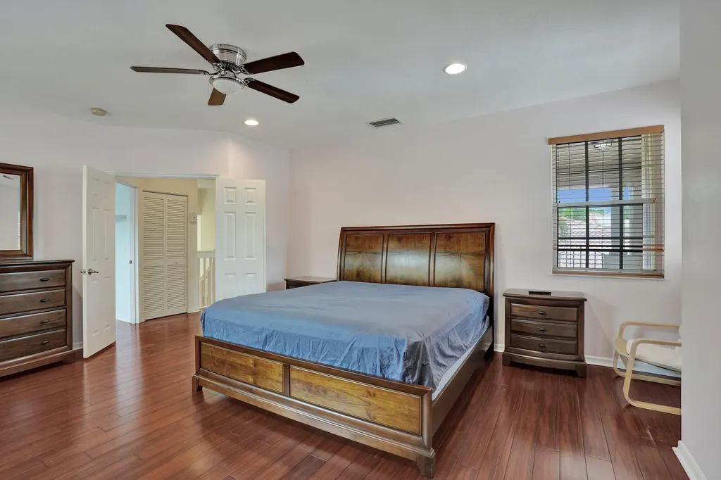 5897 NW 120th Terrace Coral Springs FL 33076