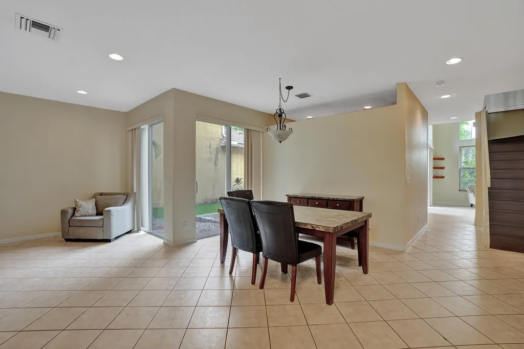 5897 NW 120th Terrace Coral Springs FL 33076