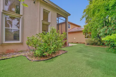 5897 NW 120th Terrace Coral Springs FL 33076