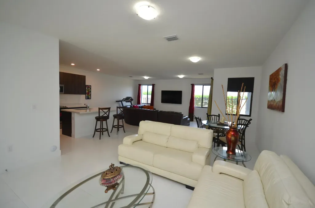 15743 SW 136th Terrace Miami FL 33196
