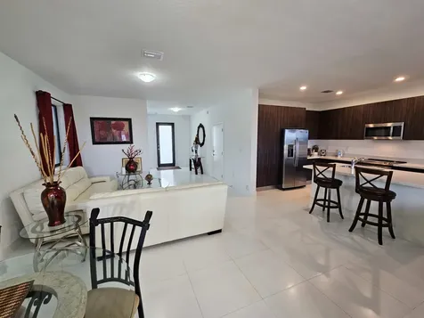 15743 SW 136th Terrace Miami FL 33196