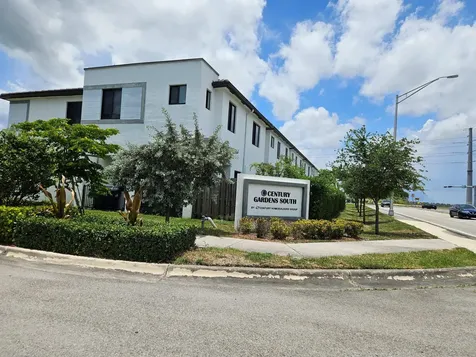 15743 SW 136th Terrace Miami FL 33196