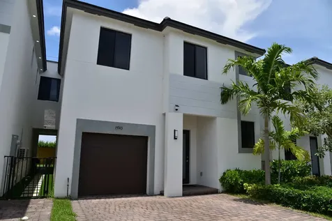 15743 SW 136th Terrace Miami FL 33196