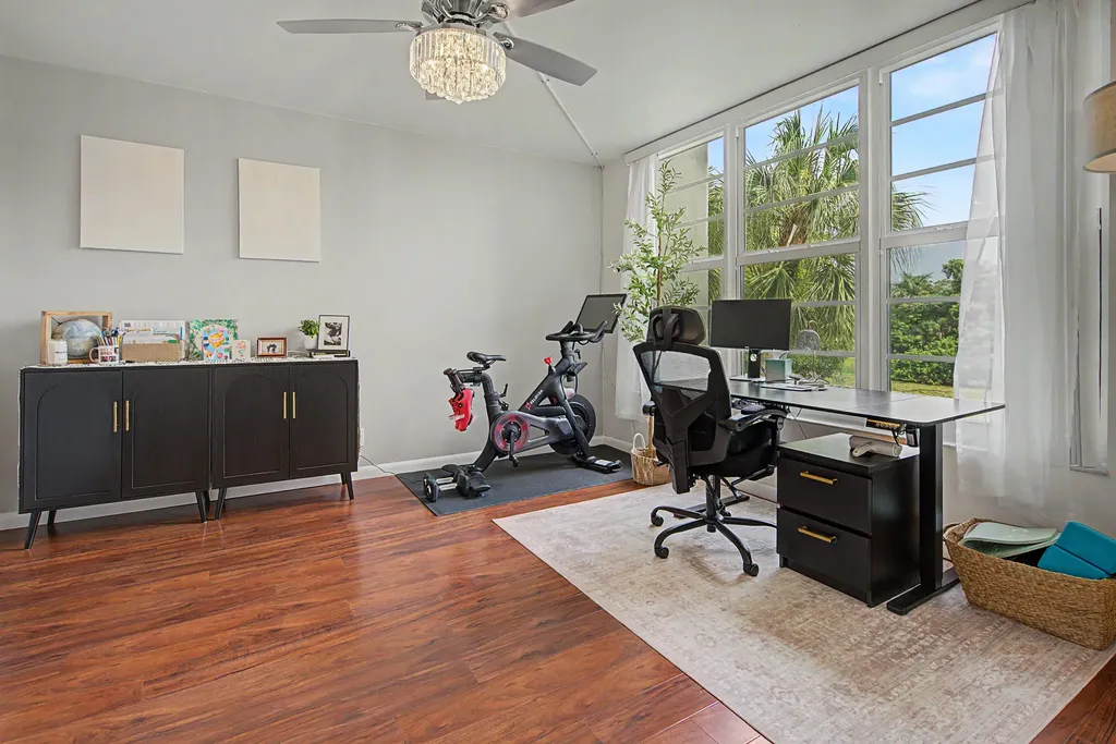 3930 Oaks Clubhouse Drive Pompano Beach FL 33069