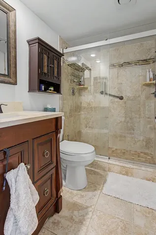3930 Oaks Clubhouse Drive Pompano Beach FL 33069