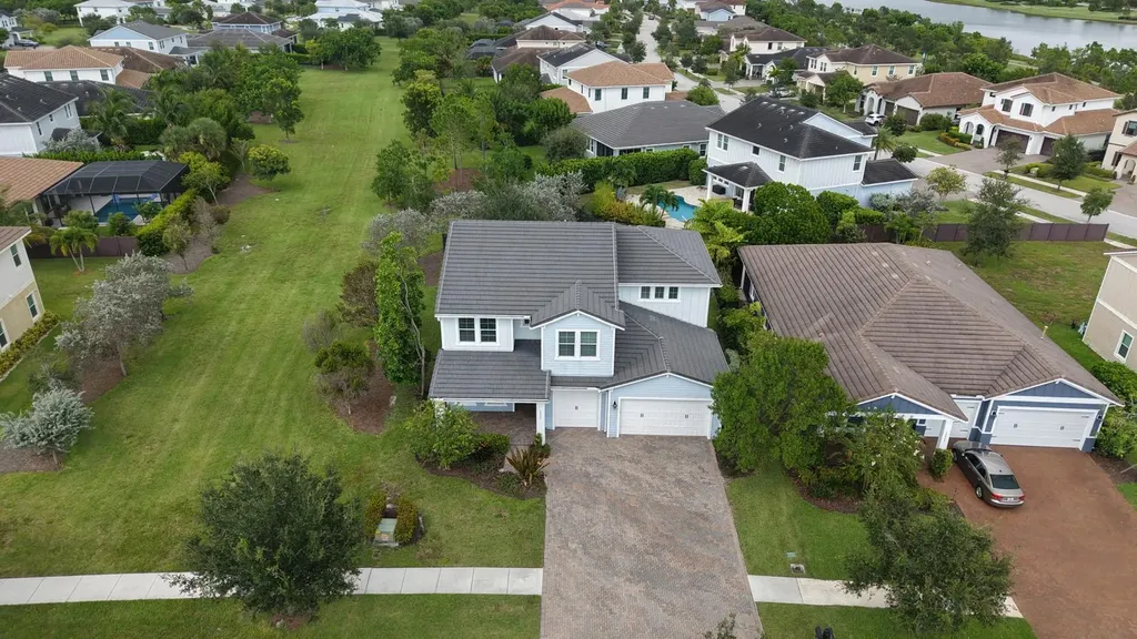 19551 Split Rail Run Loxahatchee FL 33470