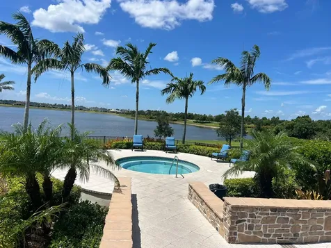 19551 Split Rail Run Loxahatchee FL 33470