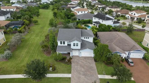 19551 Split Rail Run Loxahatchee FL 33470