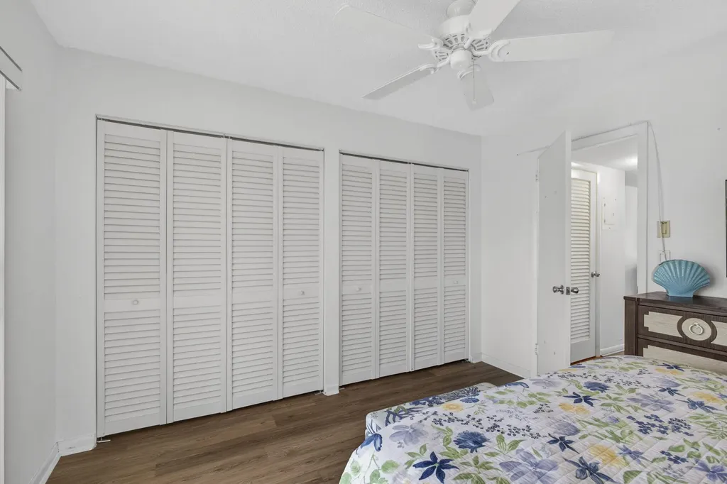 181 Bedford West Palm Beach FL 33417