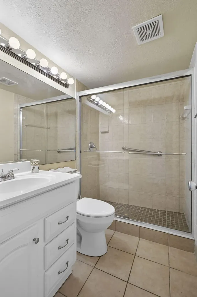 181 Bedford West Palm Beach FL 33417